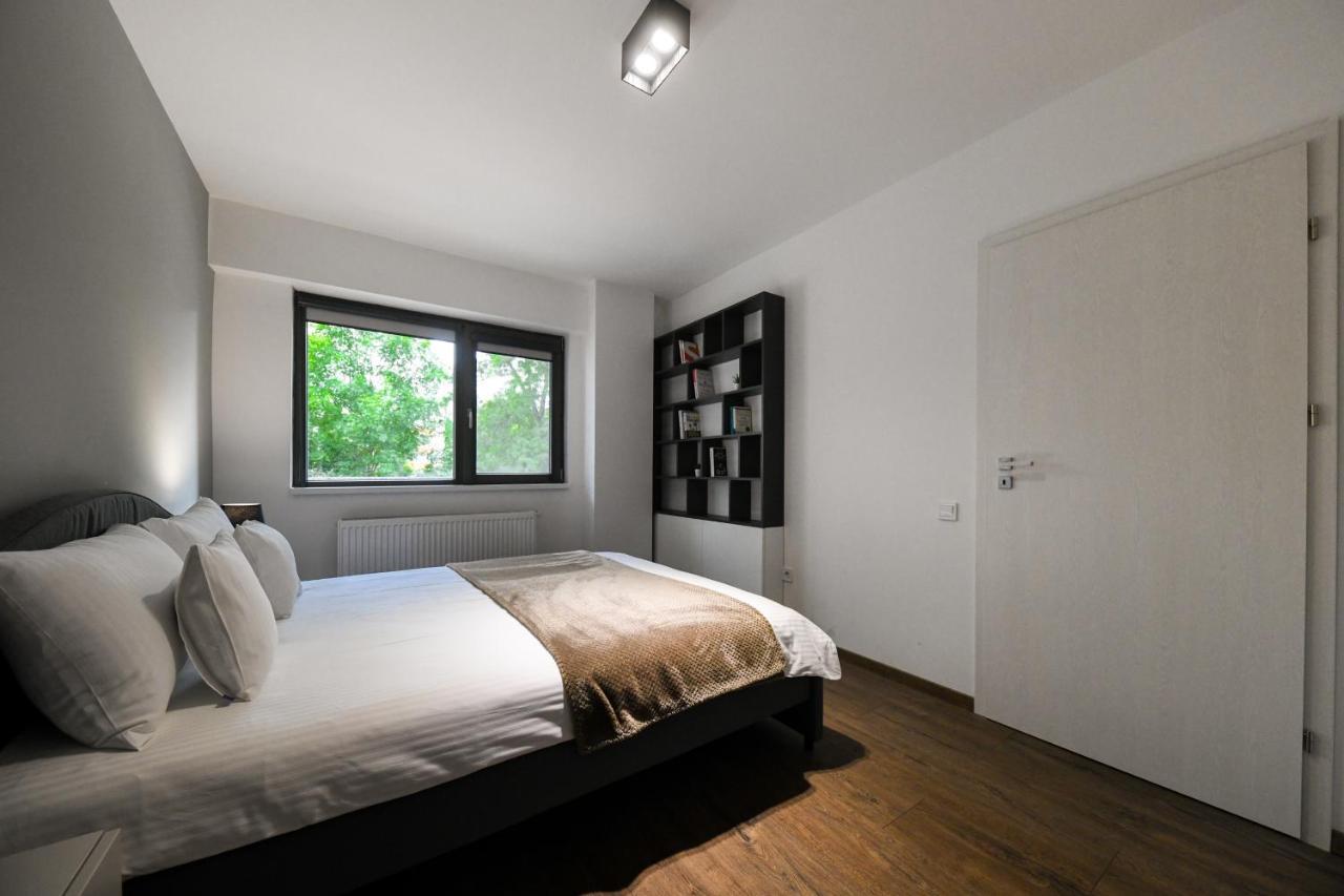 Modern Apartment In A Quiet Area Cluj-Napoca Ngoại thất bức ảnh